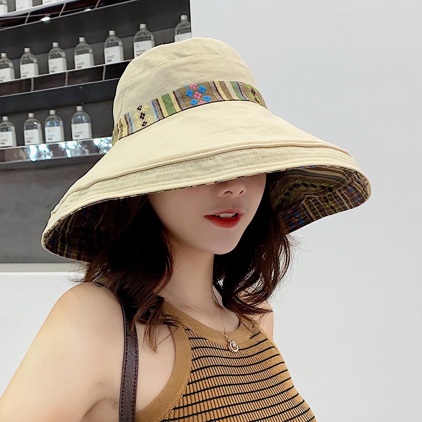 Women Wide Brim Sun Hats Metal Wired Edge Summer UV Protection Beach Fishing Hat for Hiking Garden Travel Chin Strap