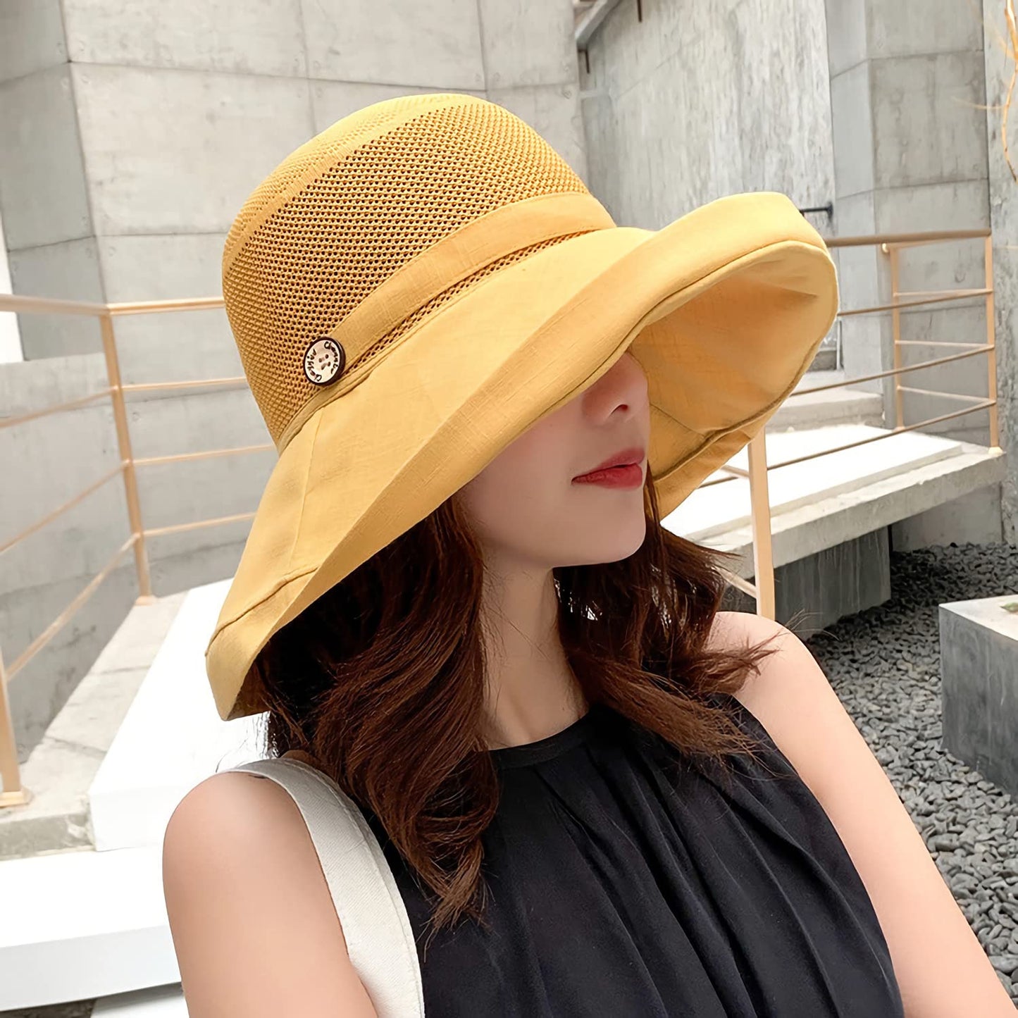 Women Wide Brim Sun Hats Metal Wired Edge Summer UV Protection Beach Fishing Hat for Hiking Garden Travel Chin Strap